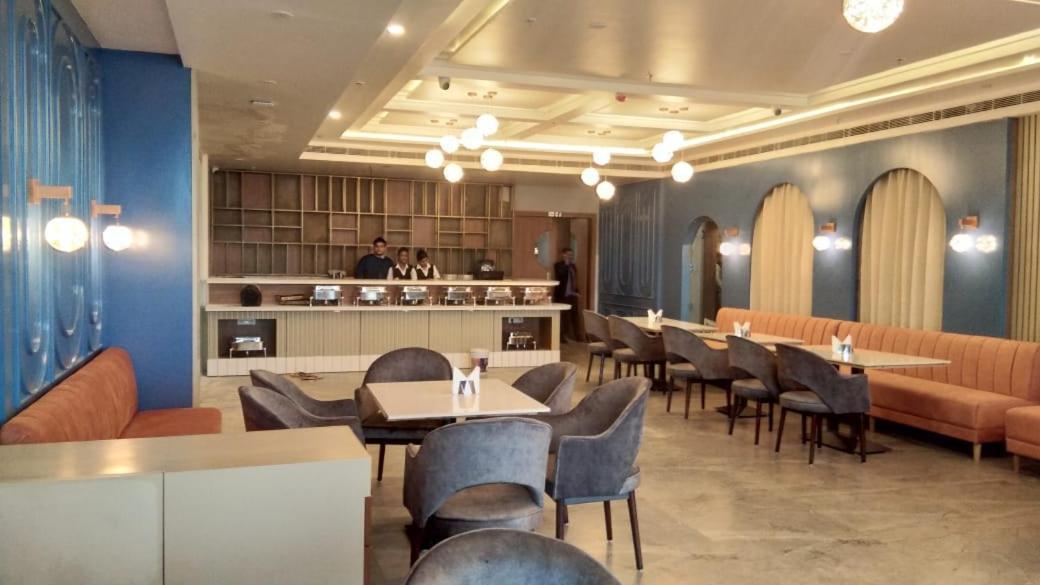 Hotel Four Element Варанасі Екстер'єр фото