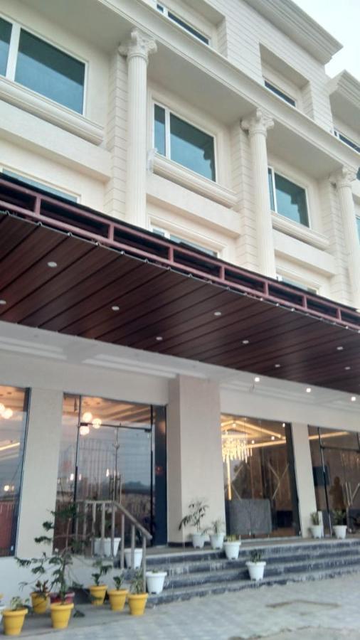 Hotel Four Element Варанасі Екстер'єр фото