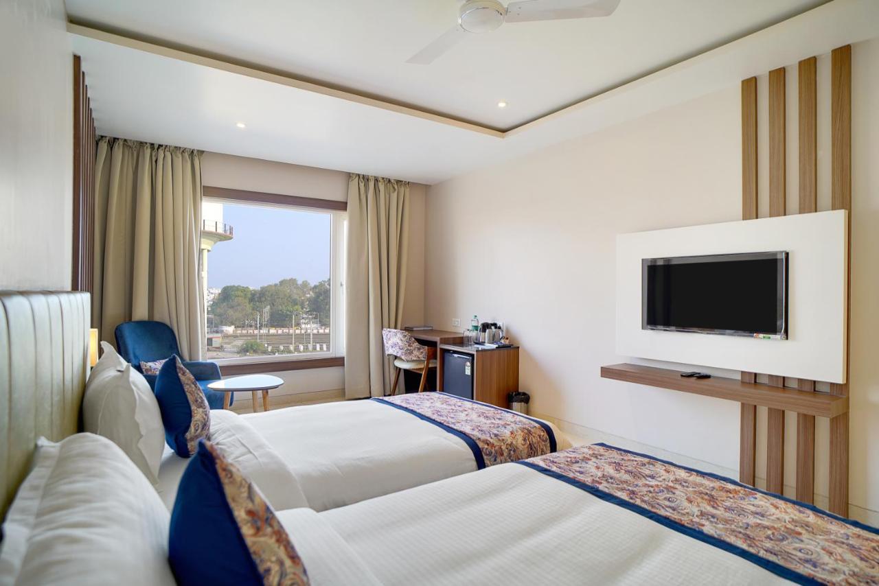 Hotel Four Element Варанасі Екстер'єр фото