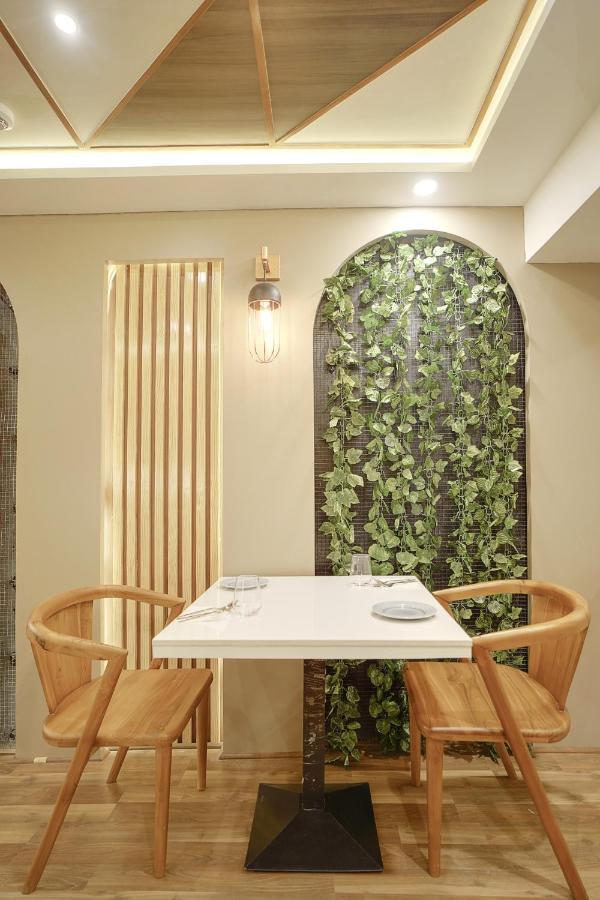 Hotel Four Element Варанасі Екстер'єр фото