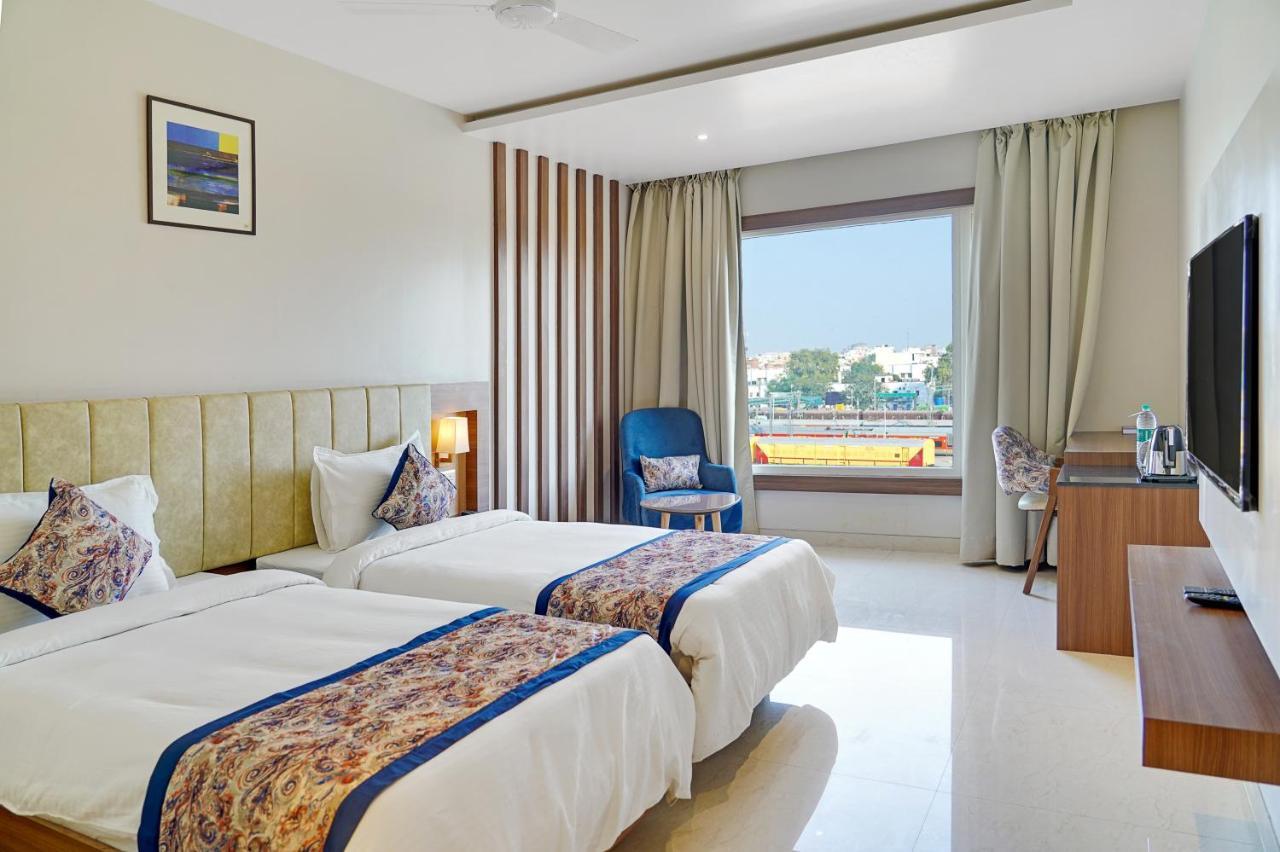 Hotel Four Element Варанасі Екстер'єр фото
